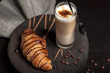 Kávés Croissant